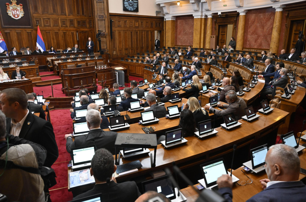 Ovih šest poslanika glasalo za stavljanje na dnevni red Rezolucije o genocidu u Srebrenici FOTO/VIDEO