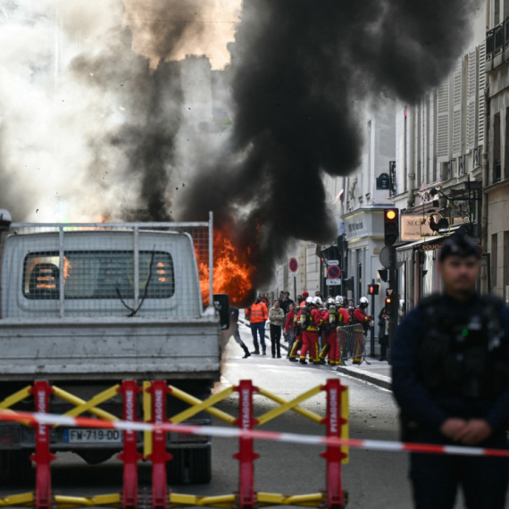 Odjeknule eksplozije u Parizu FOTO/VIDEO