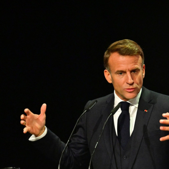 "Ne želim da Makron podnese ostavku"