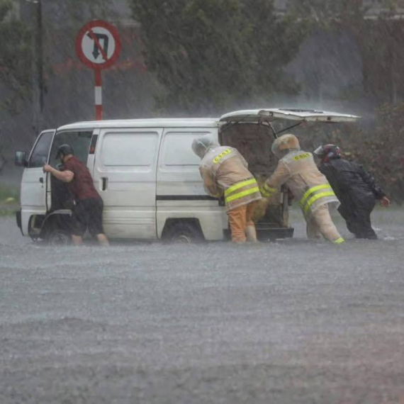 Kataklizma: Potpoljeno skoro 16.000 kuća; Ima mrtvih; Izdata je hitna direktiva FOTO/VIDEO