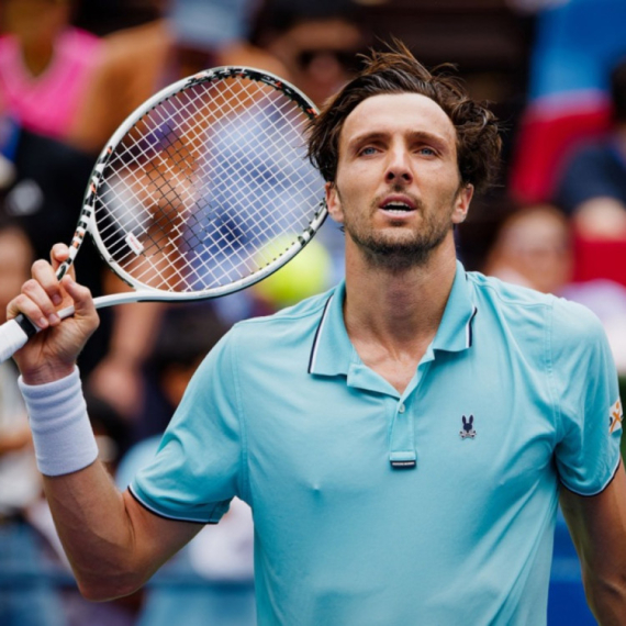 Novo iznenađenje u Šangaju, De Minor siguran