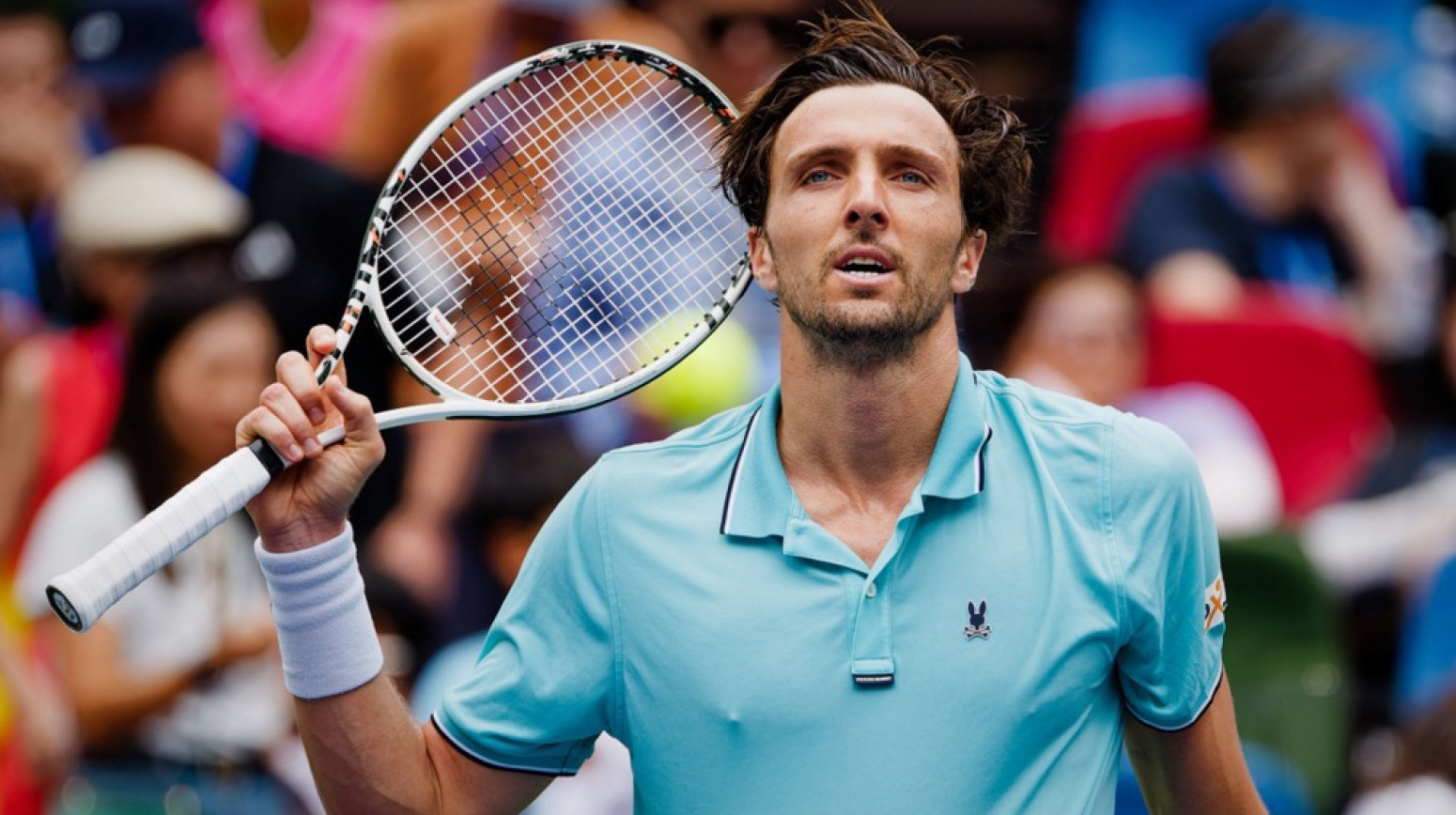 Novo iznenađenje u Šangaju, De Minor siguran