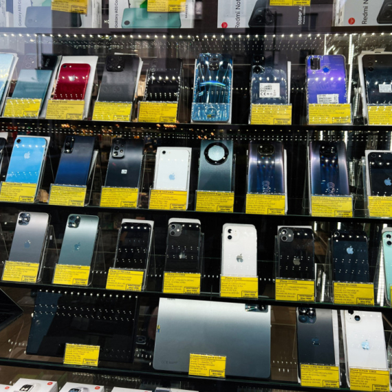 Telefoni dobijaju skladište koje je brzo skoro kao ono za PC, ali postoji problem