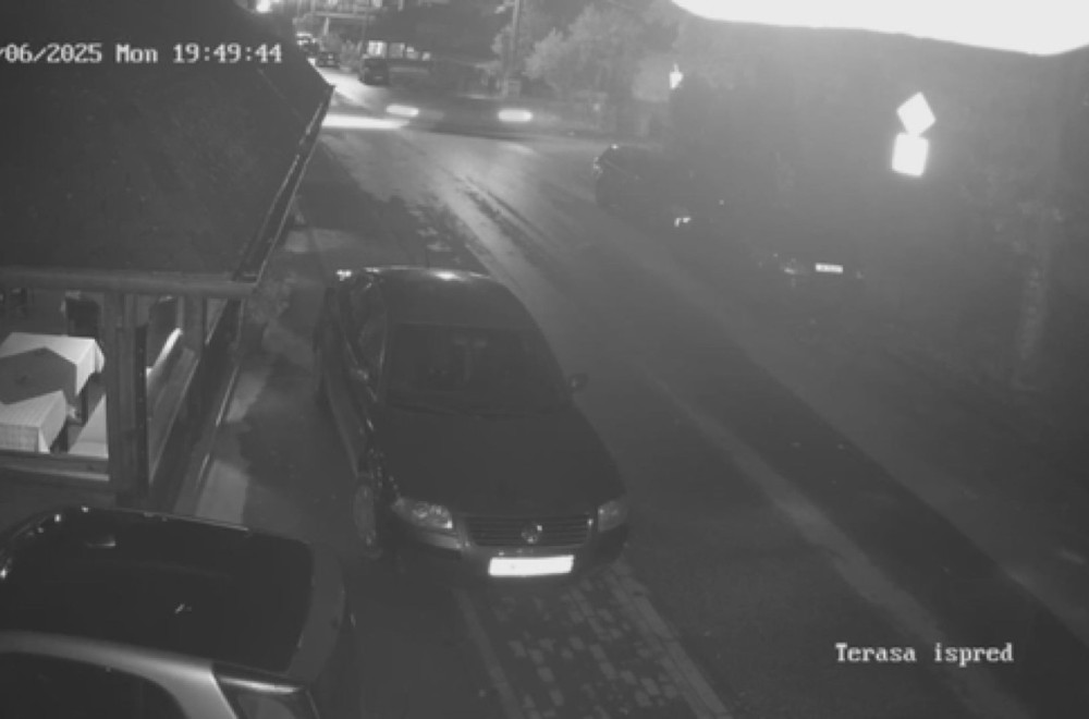 "Čekamo da neko pogine": Taksista projurio centrom, ni na znak stop nije stao FOTO