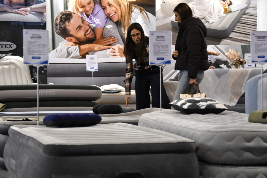 Otvoren Sajam nameštaja: Evo koliki popusti vas očekuju FOTO