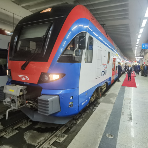 Zahvaljujući Vučiću Budimpešta od februara na dva i po sata; I do Beča kraće nego putničkim vozilom