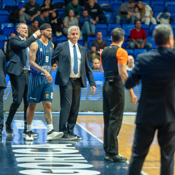 Efes gotovo kompletan pred duel sa Partizanom