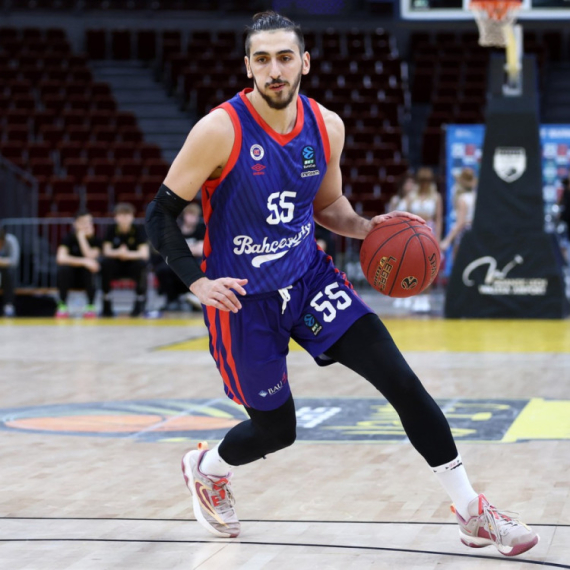 Bahčešehir "pregazio" Veneciju – 15 poena Koprivice, Nikolić dvocifren