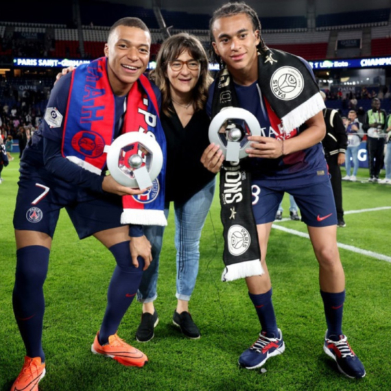 Tužna priča Mbapeove majke: "Kilijan se vozi u Pežou 206, platili smo cenu"