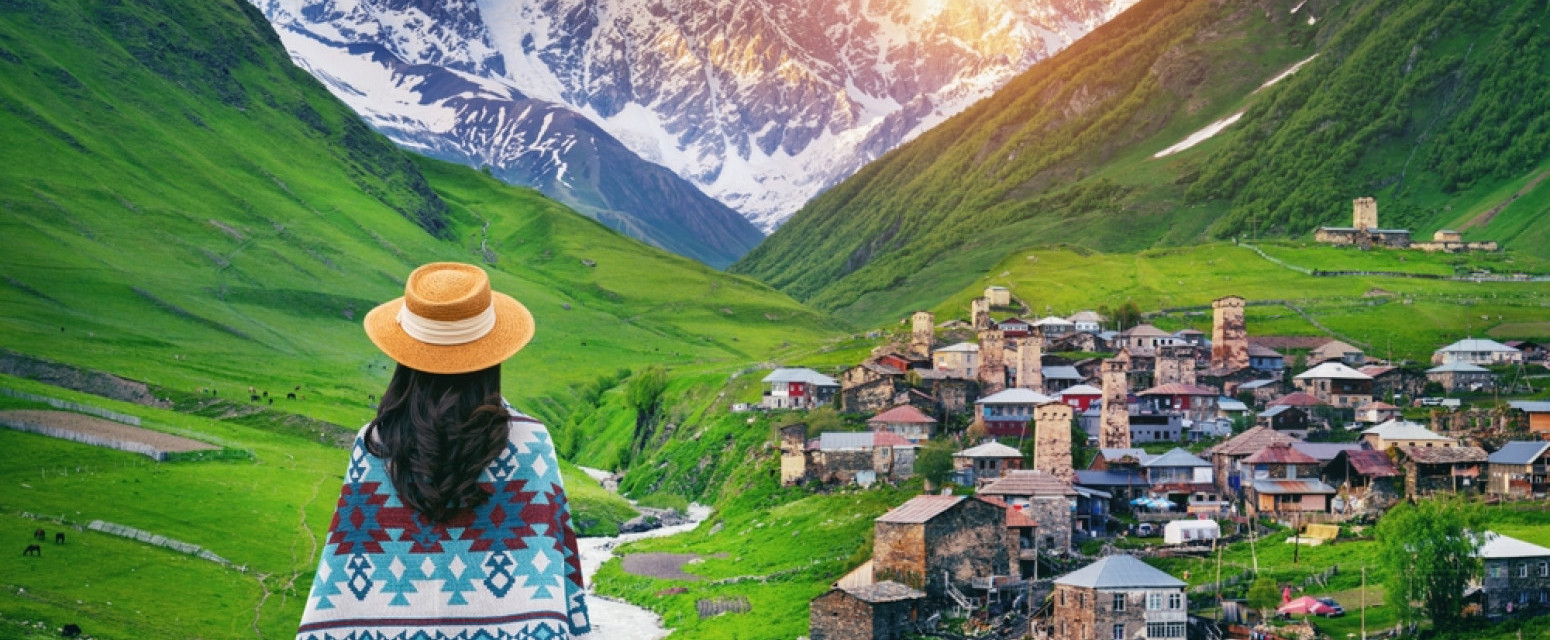 Turisti su poludeli za ovim selom: Najviše naseljeno mesto u Evropi koje prkosi vremenu i zaboravu VIDEO