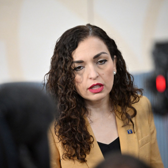 Skandalozna izjava Vjose Osmani posle isporuke dronova: "Turska nam pomaže u očuvanju mira"