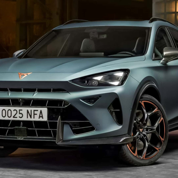 Audijev motor sa pet cilindara vraća se u novi model – ali ne onaj koji ste očekivali FOTO