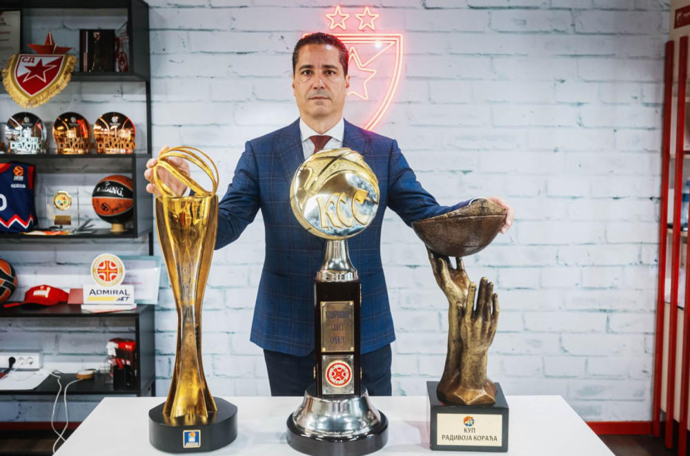 Zvanično – Sferopulos više nije trener Zvezde!