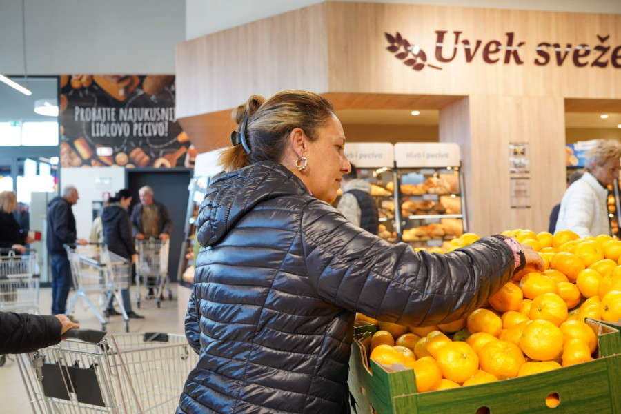 Otvorena prva Lidl prodavnica u Šidu FOTO