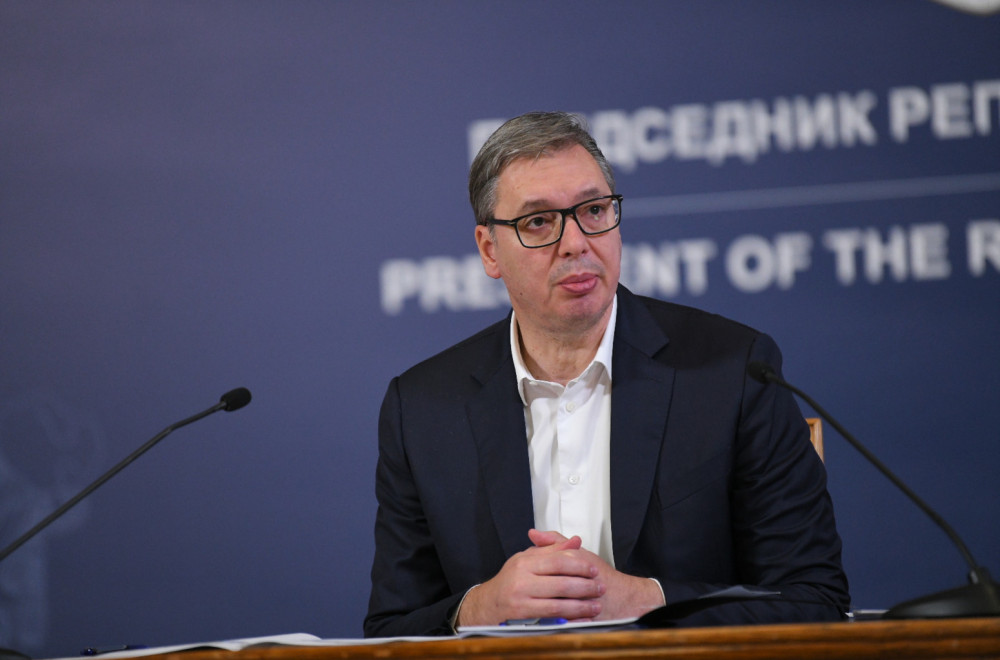 Dve lepe vesti; Vučić: Izborili smo se da obe fabrike ne odu iz Srbije