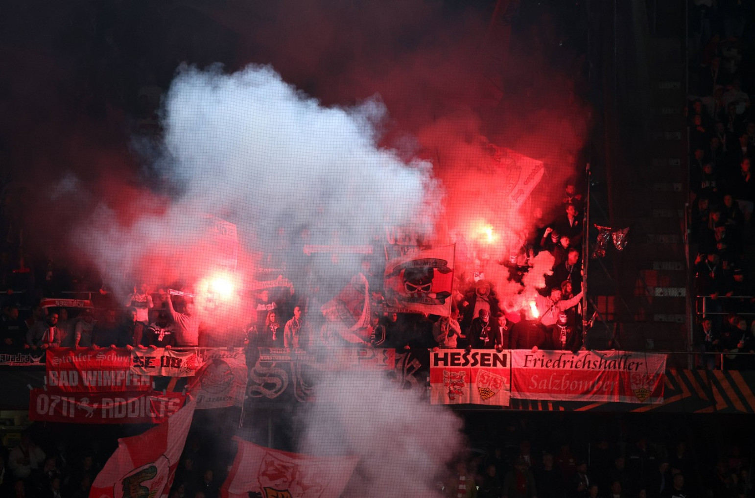 UEFA kaznila četiri kluba zbog navijača