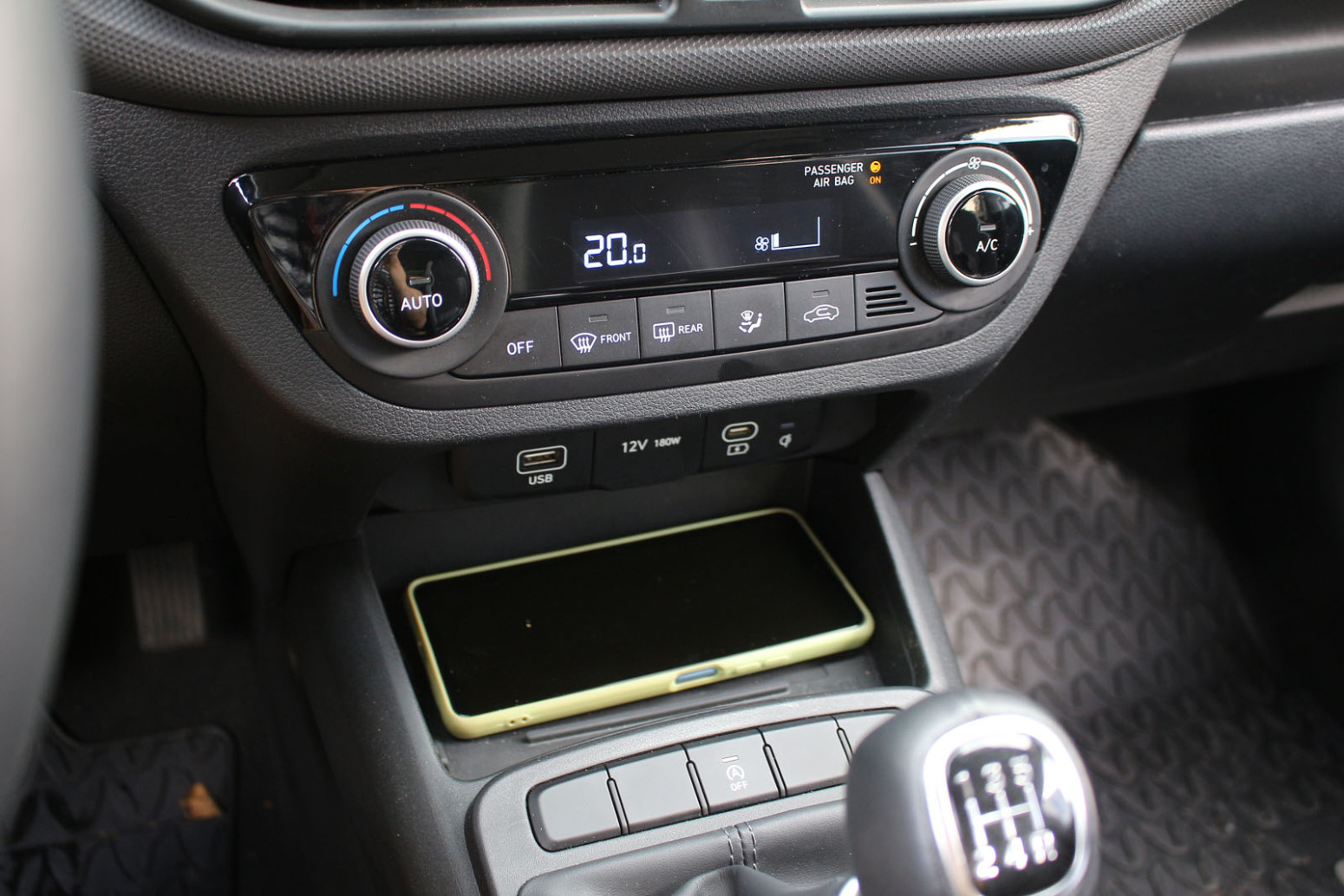 Test: Hyundai i10 – karting za petoro