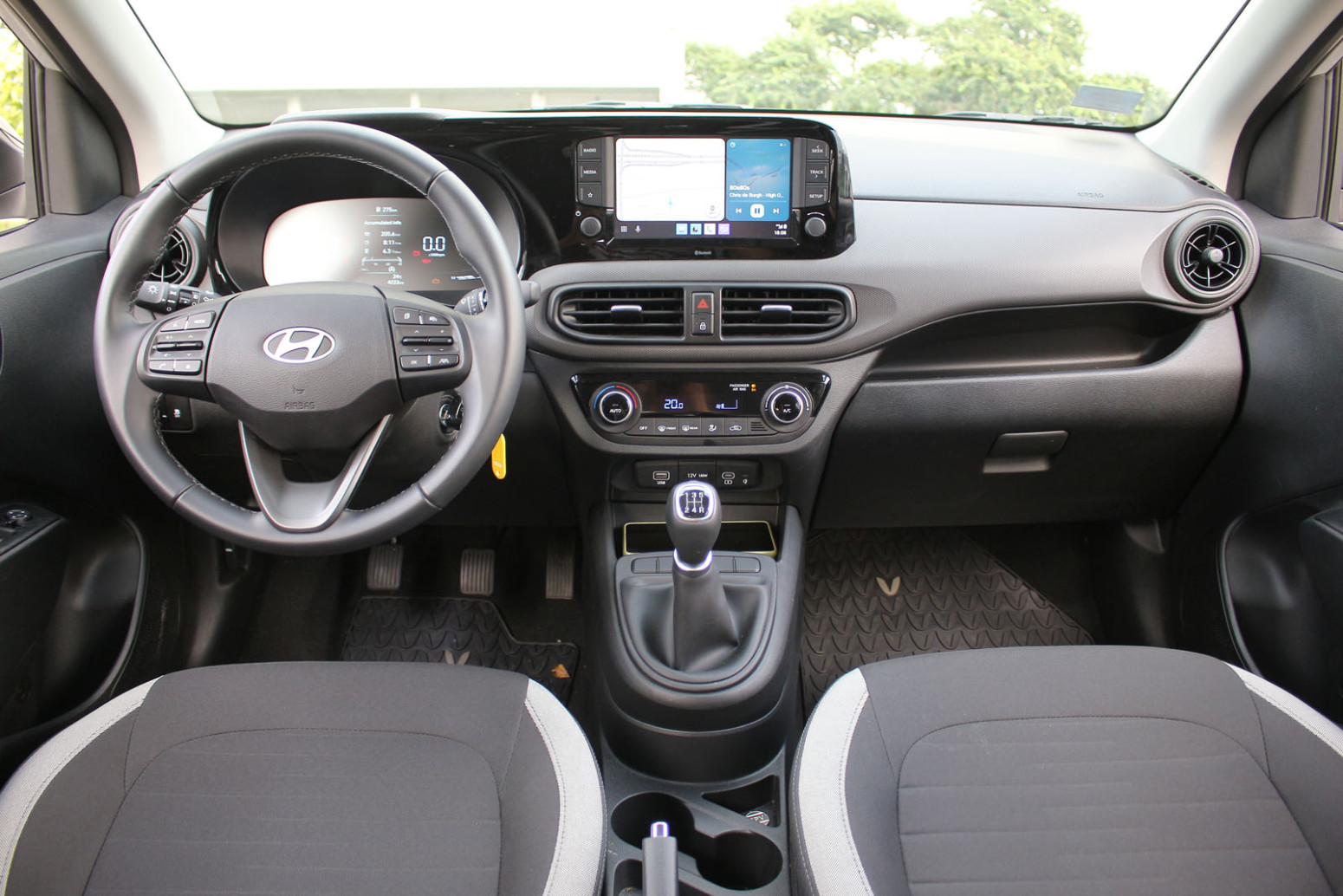 Test: Hyundai i10 – karting za petoro