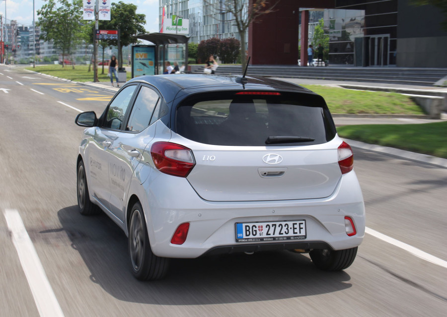Test: Hyundai i10 – karting za petoro
