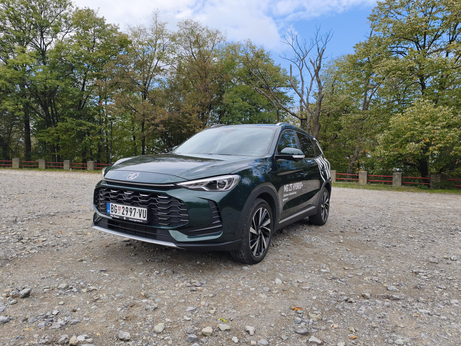 Vozili smo: MG ZS Hybrid – kad 200 konja galopira gradom