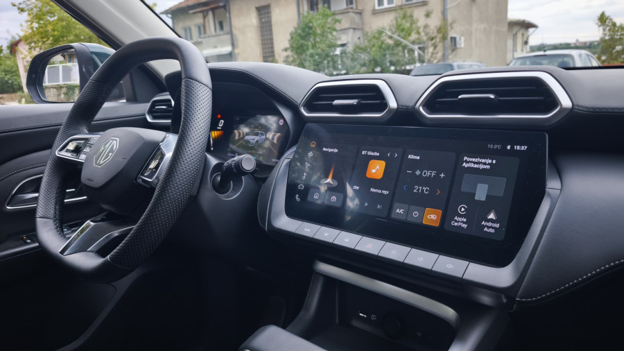 Vozili smo: MG ZS Hybrid – kad 200 konja galopira gradom