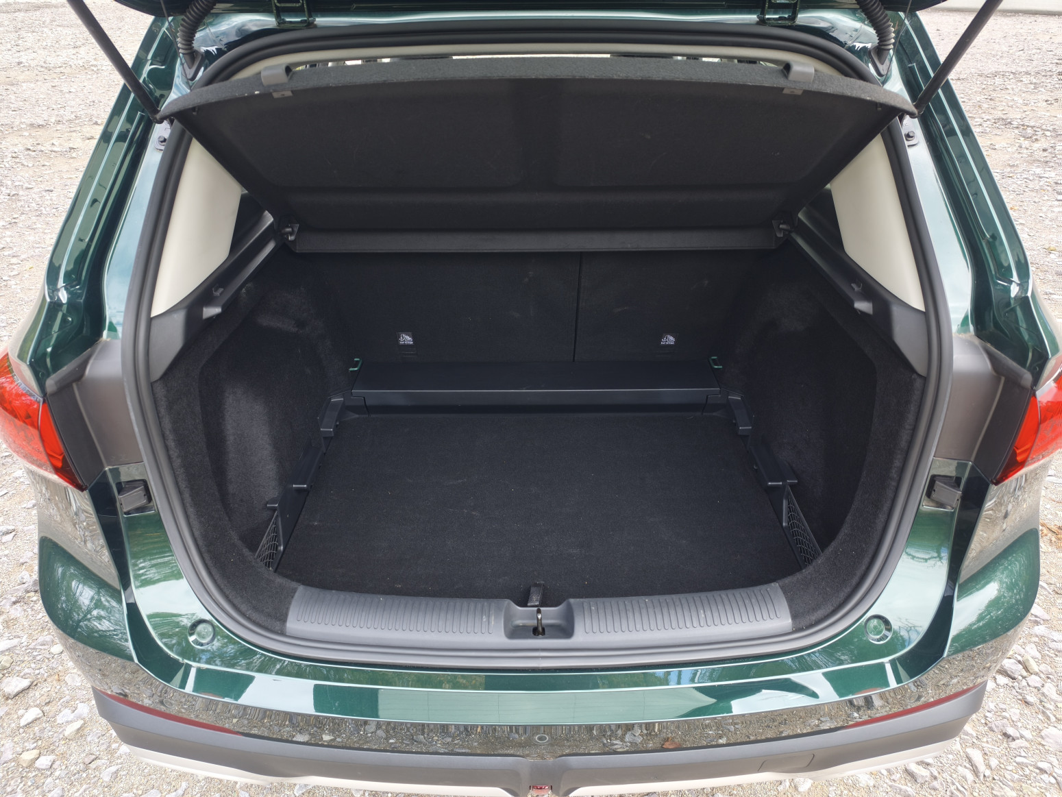 Vozili smo: MG ZS Hybrid – kad 200 konja galopira gradom