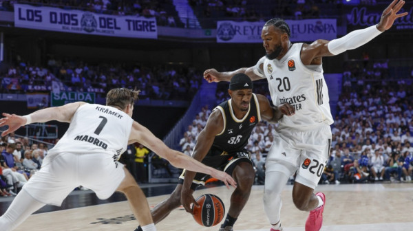 Real rutinski, Hifi inspirisan Partizanom razbio Smailagićev Virtus u Parizu