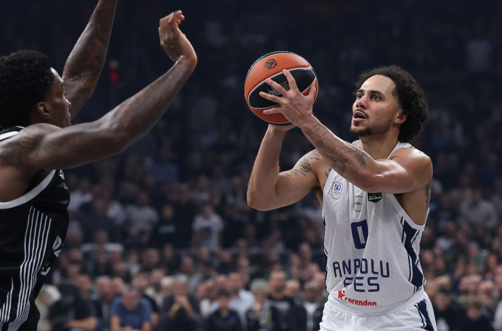 Efes preboleo Partizan, pa srušio Oly!