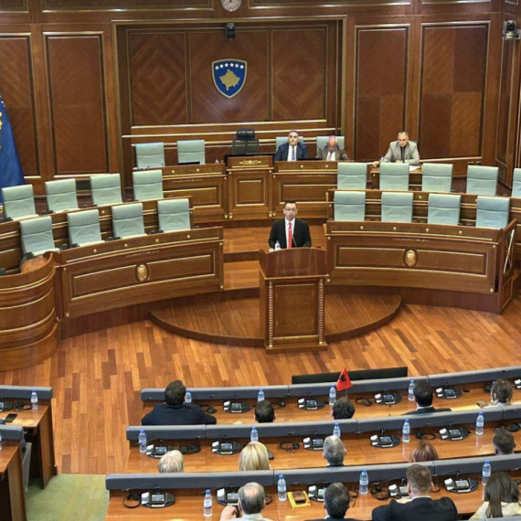 Danas se nastavlja konstitutivna sednica skupštine u Prištini