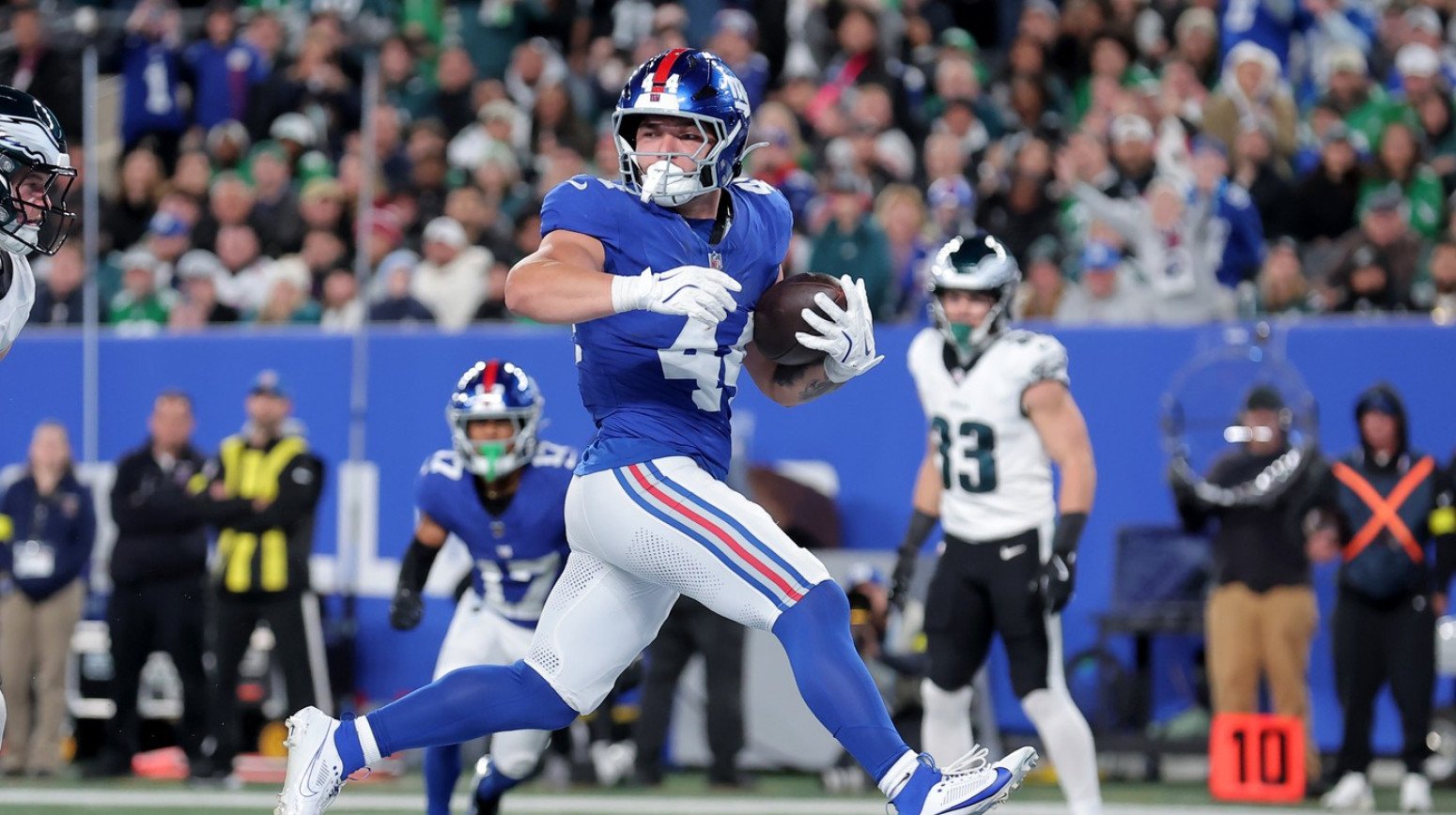 Autsajderovi klinci ponizili šampiona VIDEO