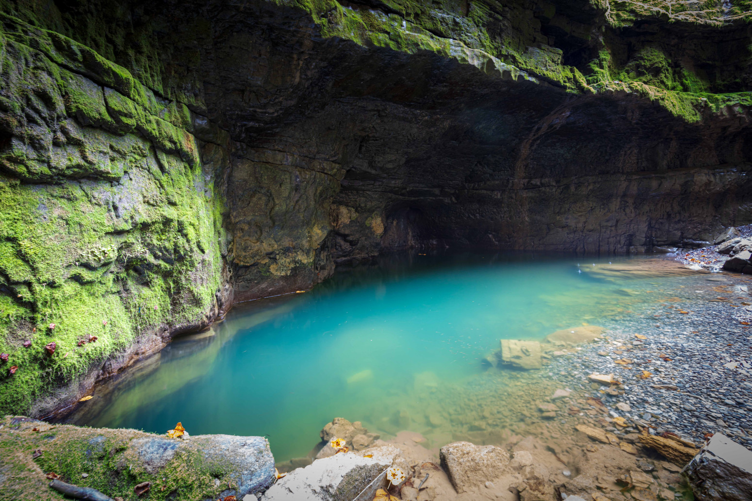 Čudesno jezero u komšiluku za koje mnogi nisu čuli: Neprestano menja oblik, pojavljuje se i nestaje FOTO