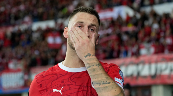 Arnautović u suzama: "Samo su mi rođenja dece lepša od ovoga"