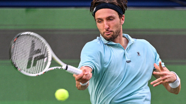 Turnir rođaka autsajdera: Novo iznenađenje u Šangaju!