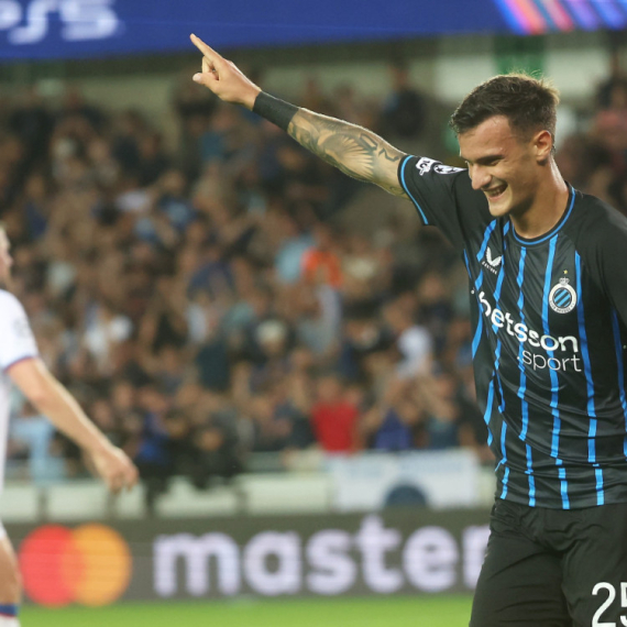 Inter ne skida pogled sa Stankovića