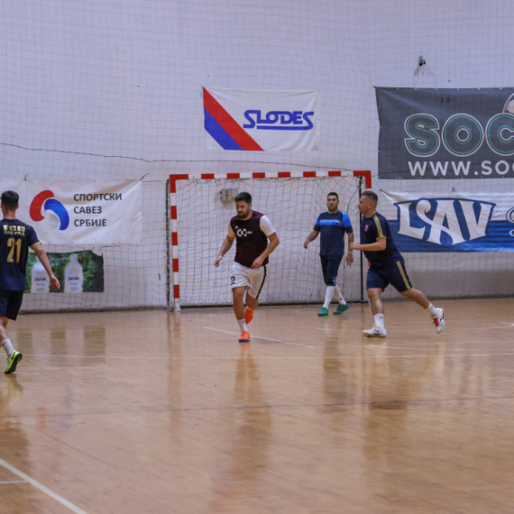 Sjajan futsal na startu takmičenja u Slodesu