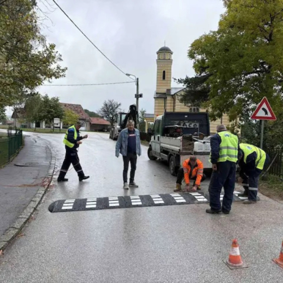 Sprečena bahata vožnja kroz centar FOTO