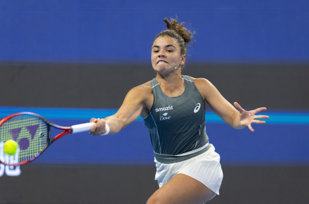 Paolini probila led i "počistila" Švjontek