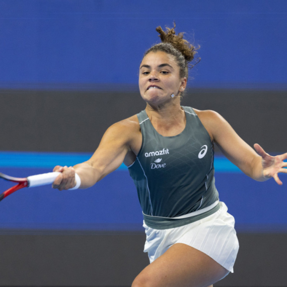 Paolini probila led i "počistila" Švjontek