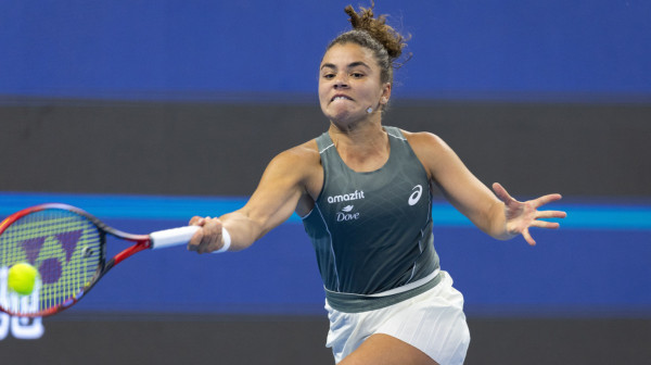 Paolini probila led i "počistila" Švjontek