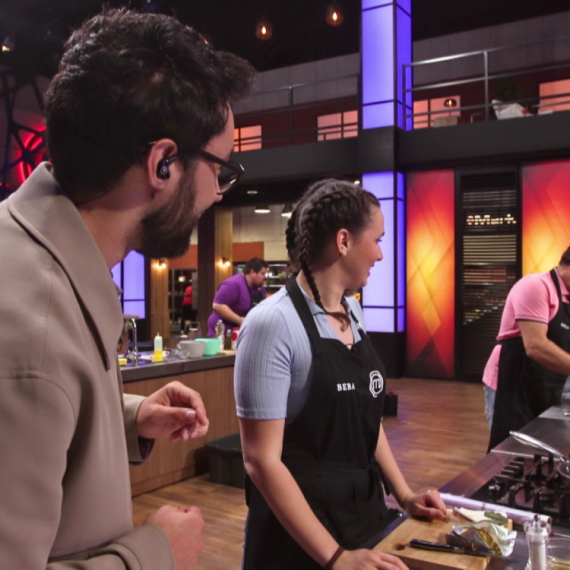 Nenad ih urekao! Beba i Zoran se posvađali pred kamerama - Uzela mu šerpu i sve prosula!