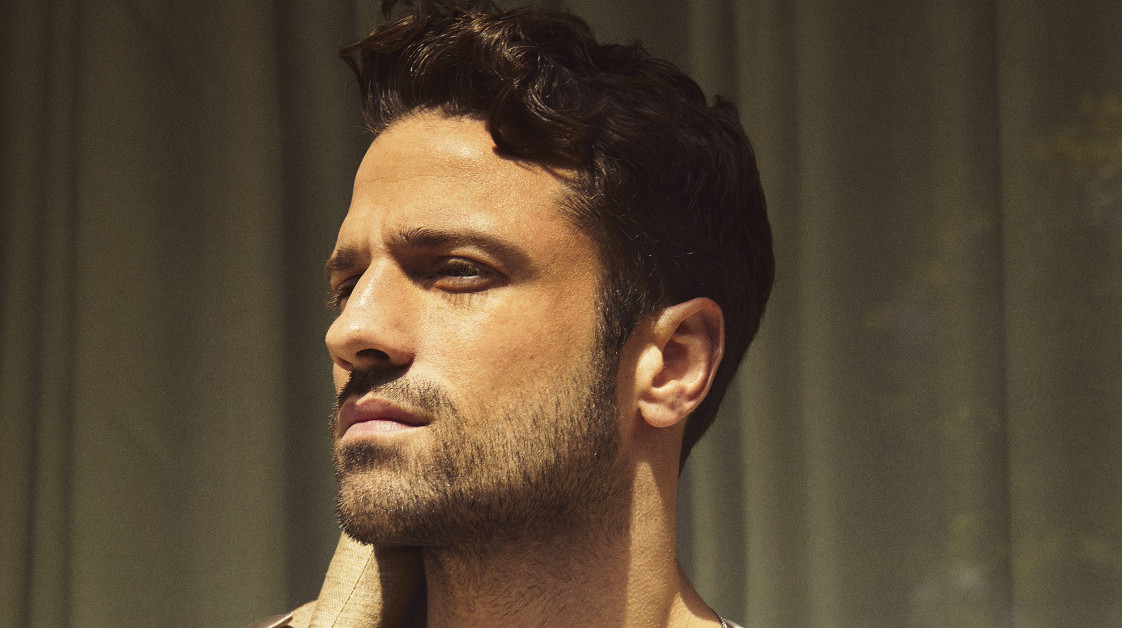 Konstantinos Argiros sutra u Sava Centru: Zašto je Balkan poludeo za ovim Grkom? FOTO