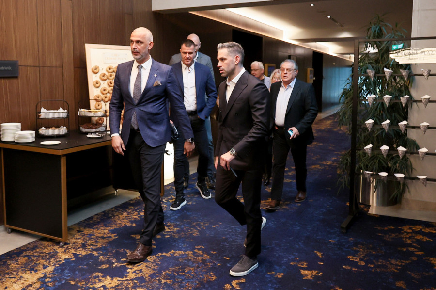 Alimpijević o klauzulama, egu, sramoti i obavezama – Ne, dok sam ja selektor! VIDEO