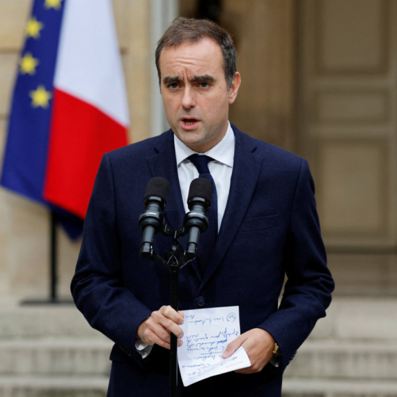 Makronov čovek ima plan; 31 milijarda evra "nestaje" iz budžeta