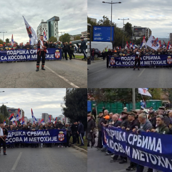 Veličanstvene slike iz Novog Sada; Građani na velikom skupu podrške srpskom narodu na KiM FOTO/VIDEO