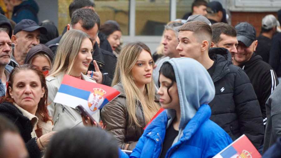 Veličanstvene slike – građani protiv blokada uz srpski narod na KiM; Prestonica na nogama FOTO/VIDEO