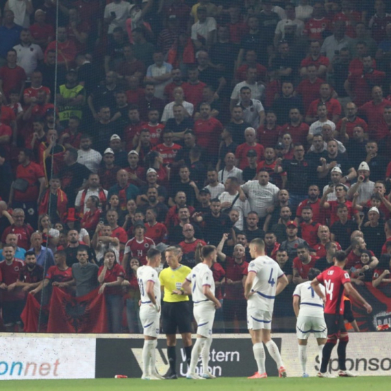 Oglasila se Albanka koja je htela da pravi haos u Srbiji: "Što nisi došla na utakmicu?" FOTO