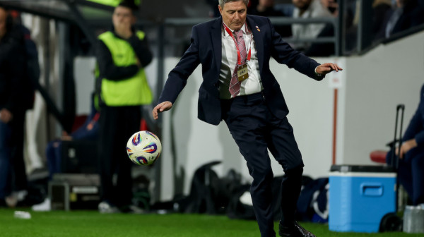 Doter'o si Srbiju do duvara, zato Piksi sayonara