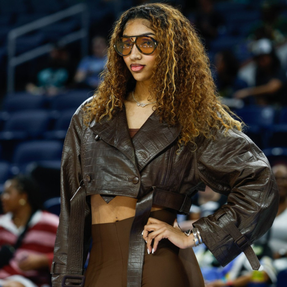 Sportistkinja će biti Viktorijin anđeo: Visoka je 191 cm i prava je lepotica FOTO