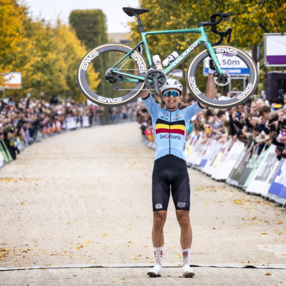 Belgijanac svetski šampion u biciklističkoj trci na makadamu
