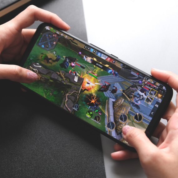 Ovaj gejming telefon ima vodeno hlađenje i najmoćniji procesor